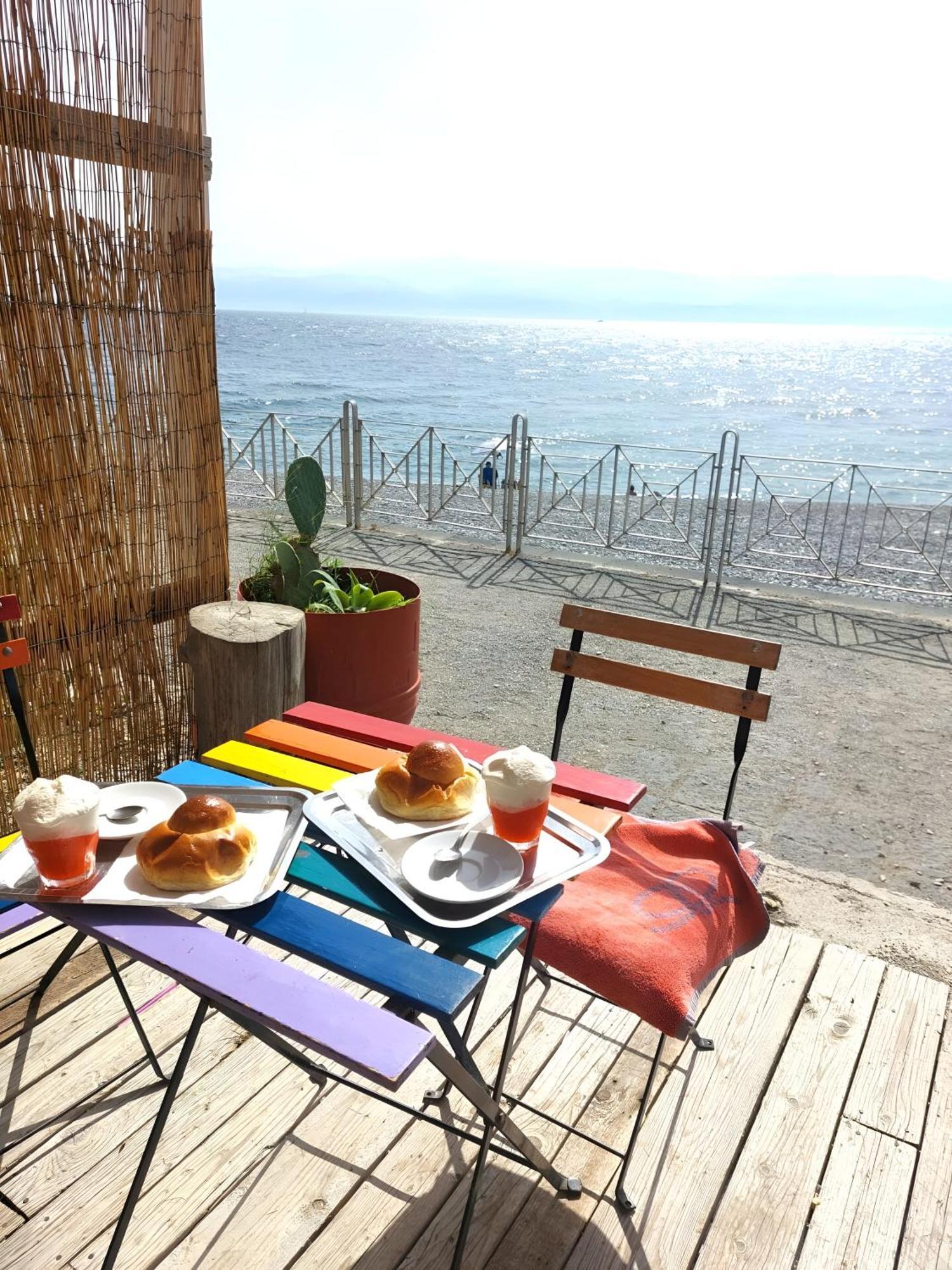 Appartamento Fra Mare E Collina Nella Quiete Del Borgo Messina Esterno foto